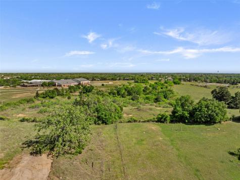1010 E Industry Street Giddings TX 78942