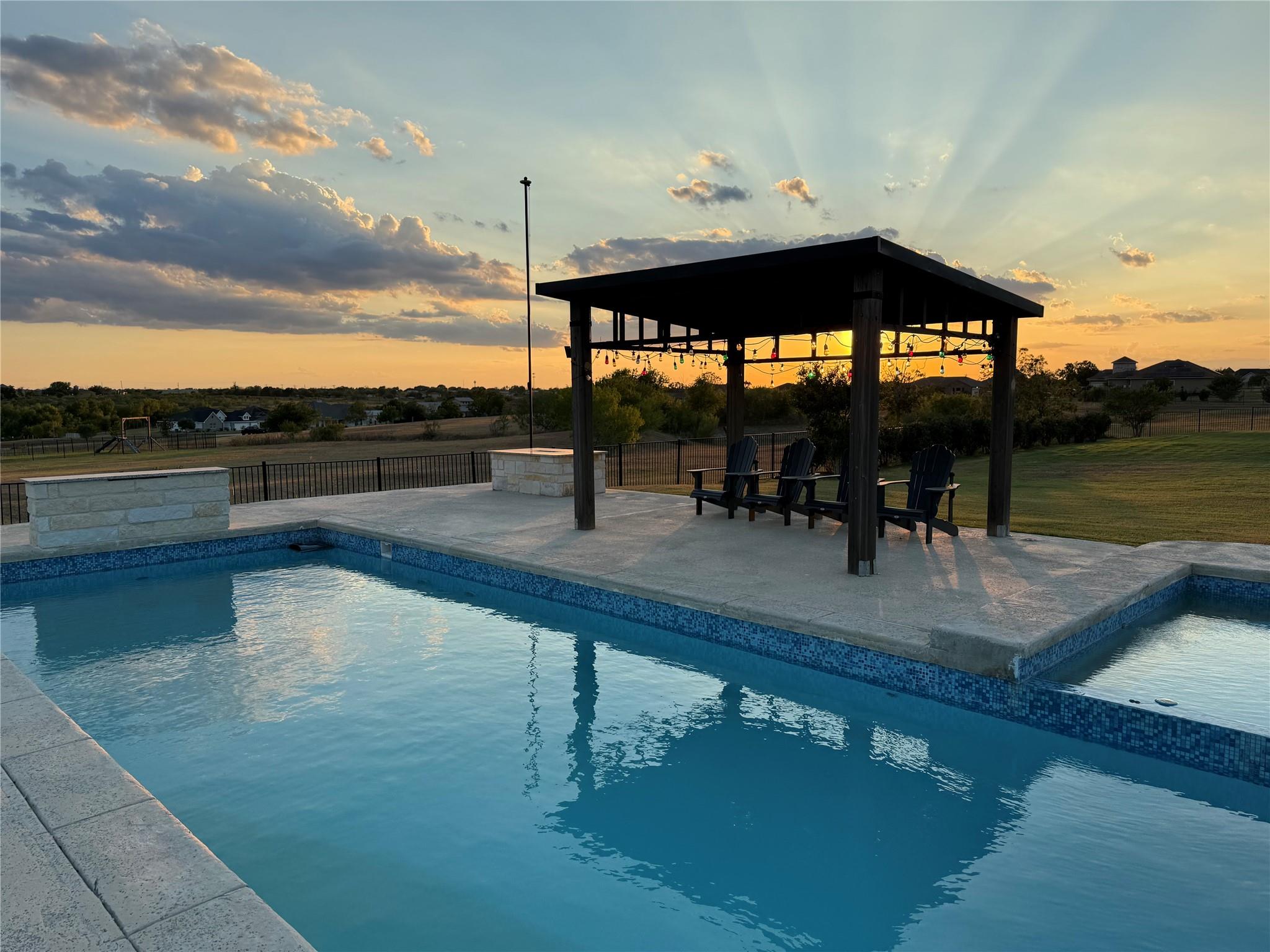 474 Peck Kyle TX 78640