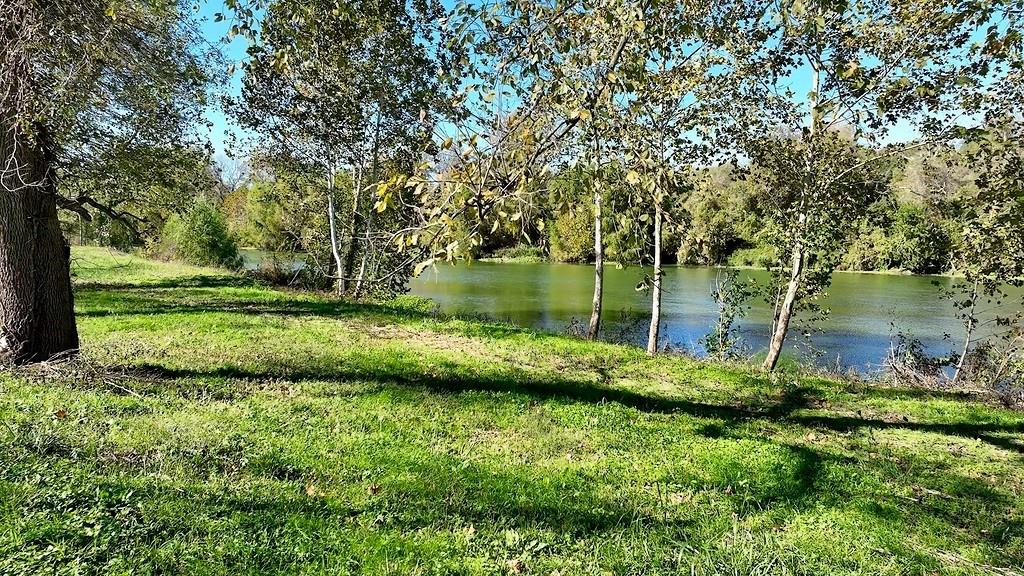 Lot 4 Fayette Shores Cove West Point TX 78963