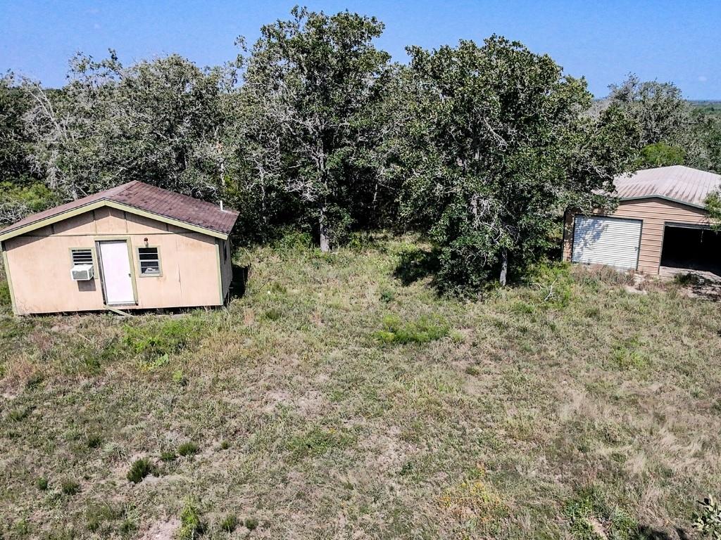 502 Robertson Road Smiley TX 78159