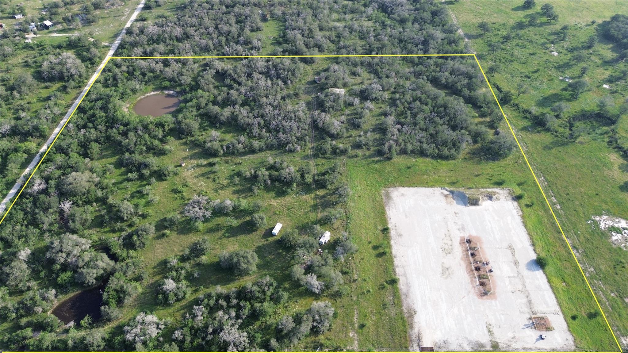 502 Robertson Road Smiley TX 78159