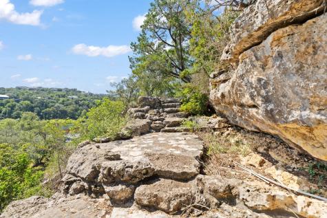 1517 Likeness Road Spicewood TX 78669