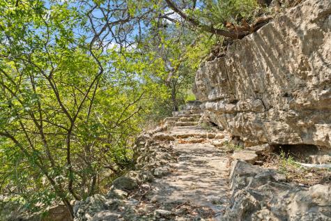 1517 Likeness Road Spicewood TX 78669