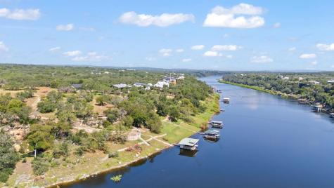 1517 Likeness Road Spicewood TX 78669