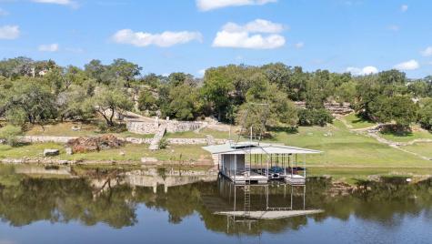 1517 Likeness Road Spicewood TX 78669