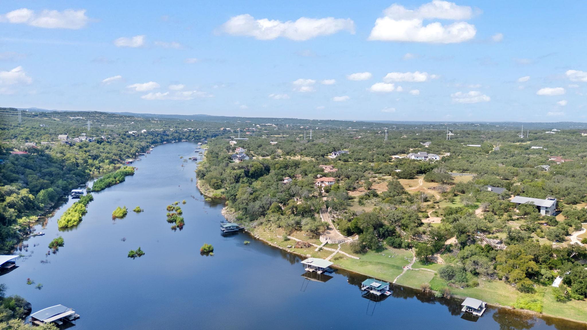 1517 Likeness Road Spicewood TX 78669