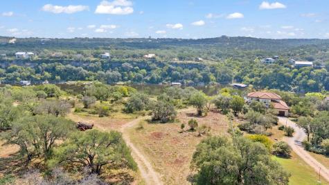 1517 Likeness Road Spicewood TX 78669