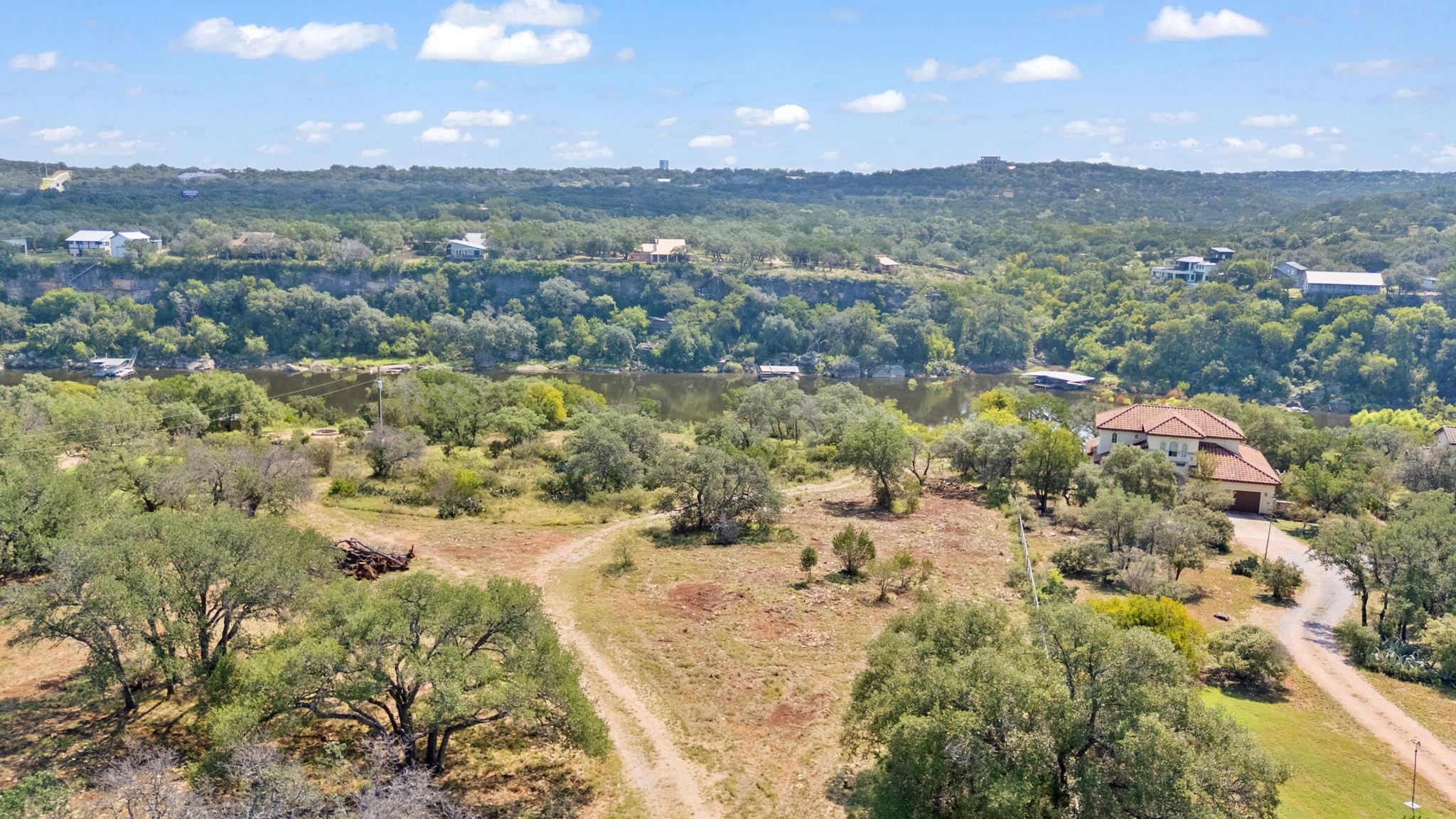 1517 Likeness Road Spicewood TX 78669