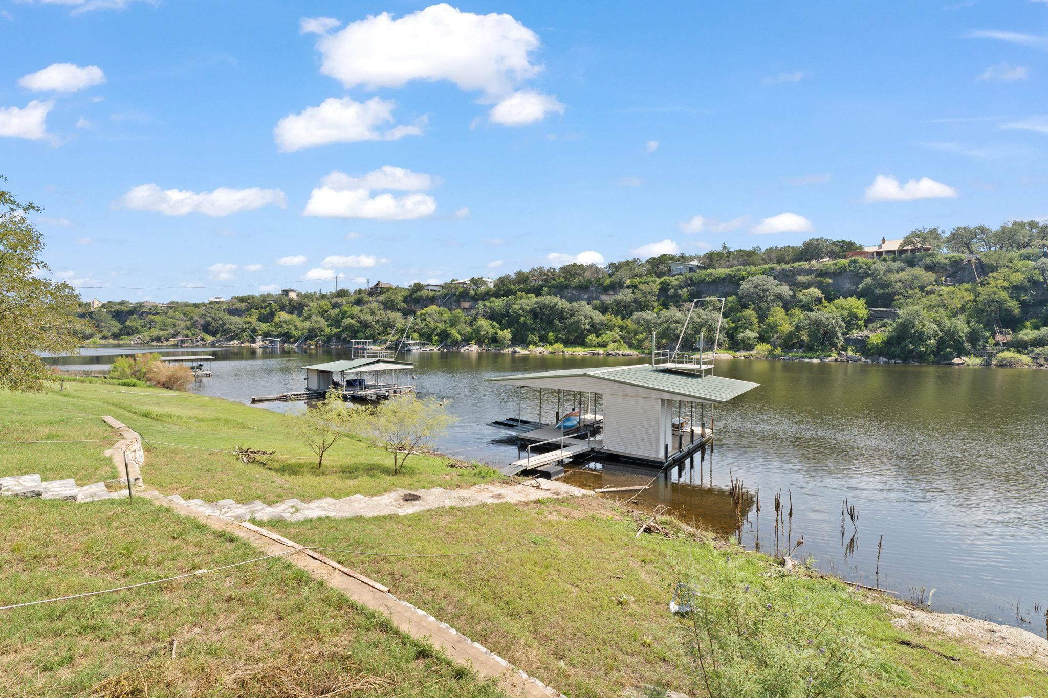 1517 Likeness Road Spicewood TX 78669