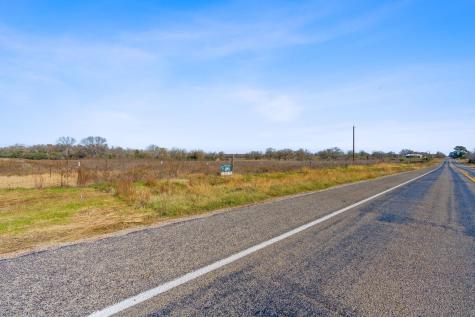 10996 Us Highway 90 W Harwood TX 78632