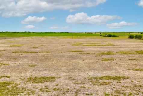 2944 County Road 425 Thorndale TX 76577