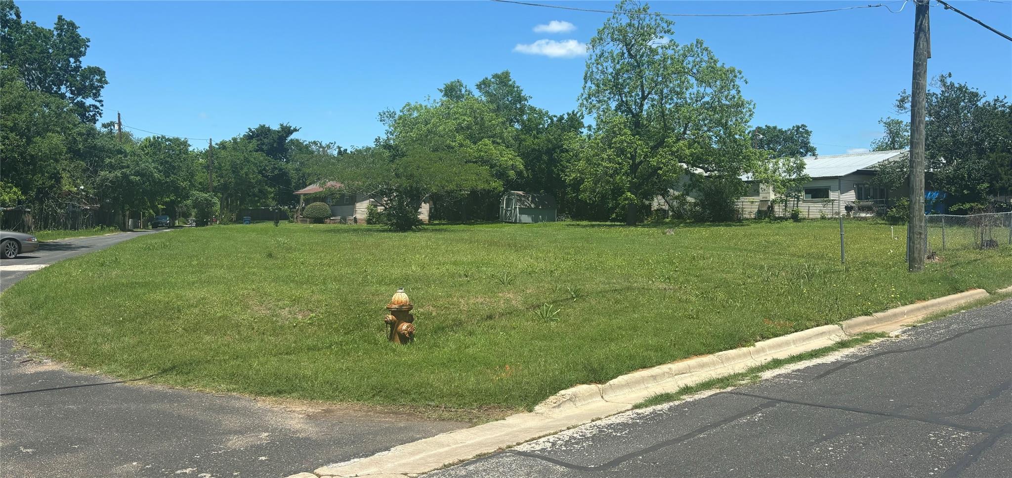 510 W Brenham Street Elgin TX 78621
