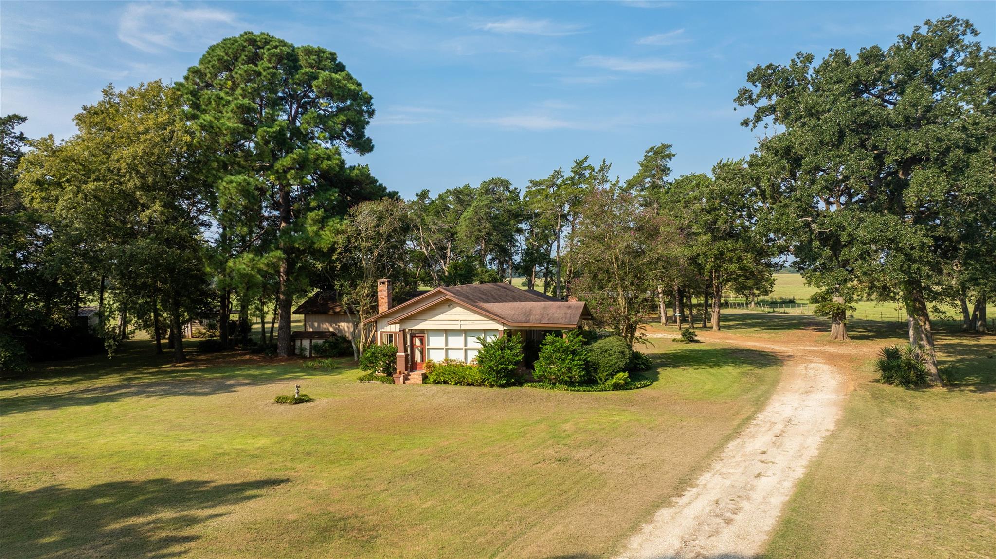 1206 County Road 1515 Crockett TX 75835