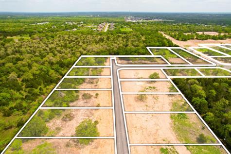 199 Della Lane Cedar Creek TX 78612