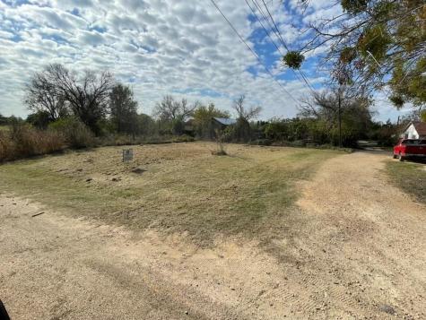 920 E Cameron (Highway 79) Avenue Rockdale TX 76567