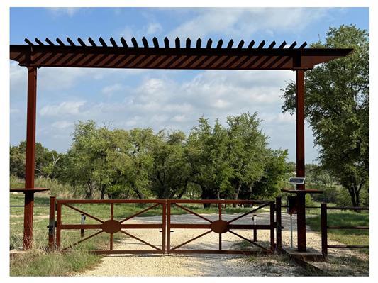 5 Barlow Drive Briggs TX 78608