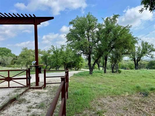 5 Barlow Drive Briggs TX 78608