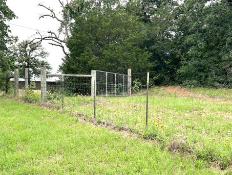 160 Rosanky Cattle Company Road Smithville TX 78957