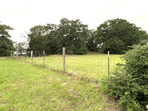 160 Rosanky Cattle Company Road Smithville TX 78957