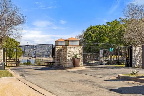 10 Thurman Bluff Drive Spicewood TX 78669