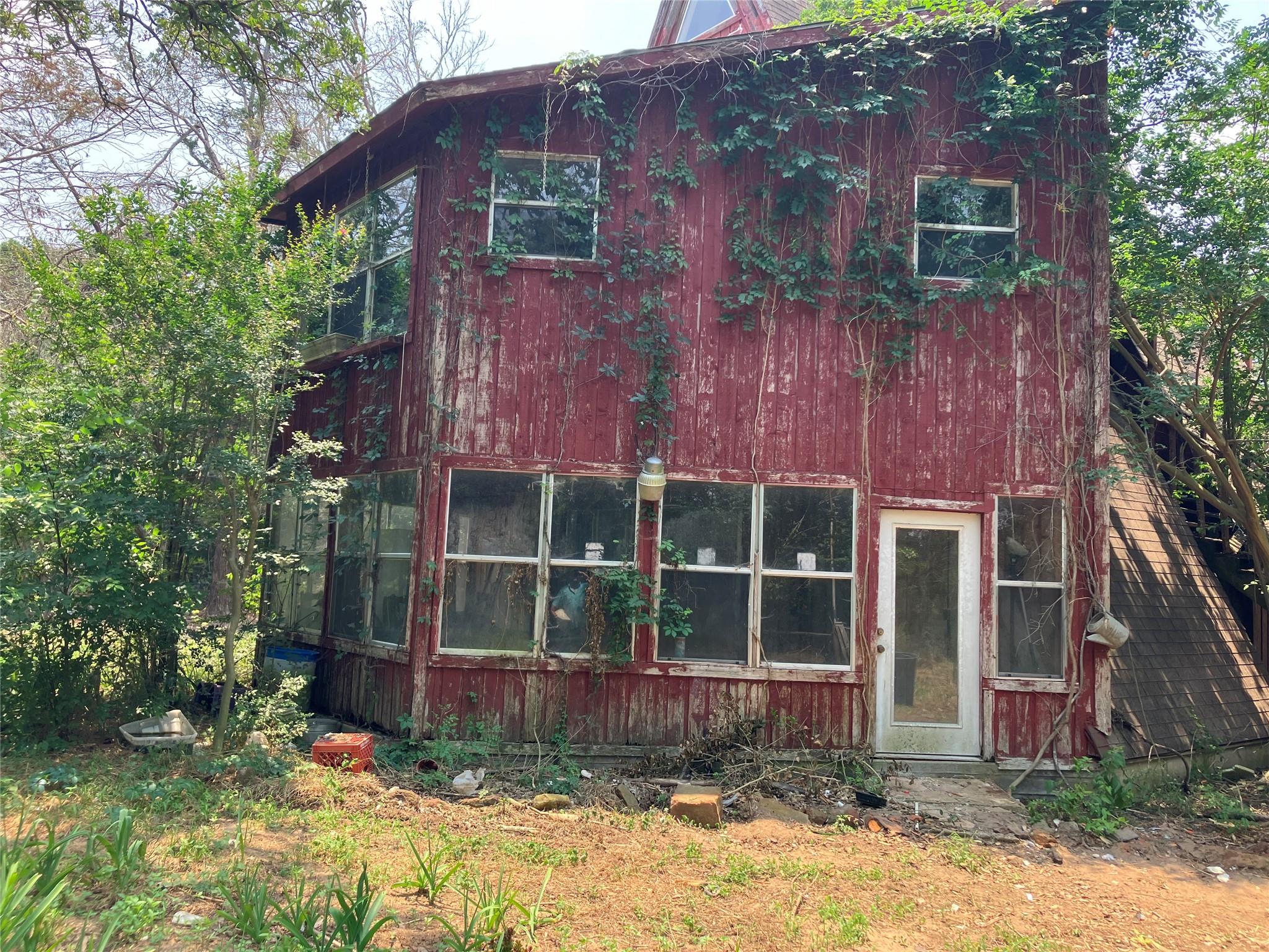 693 Saint Mary's Road Rosanky TX 78953