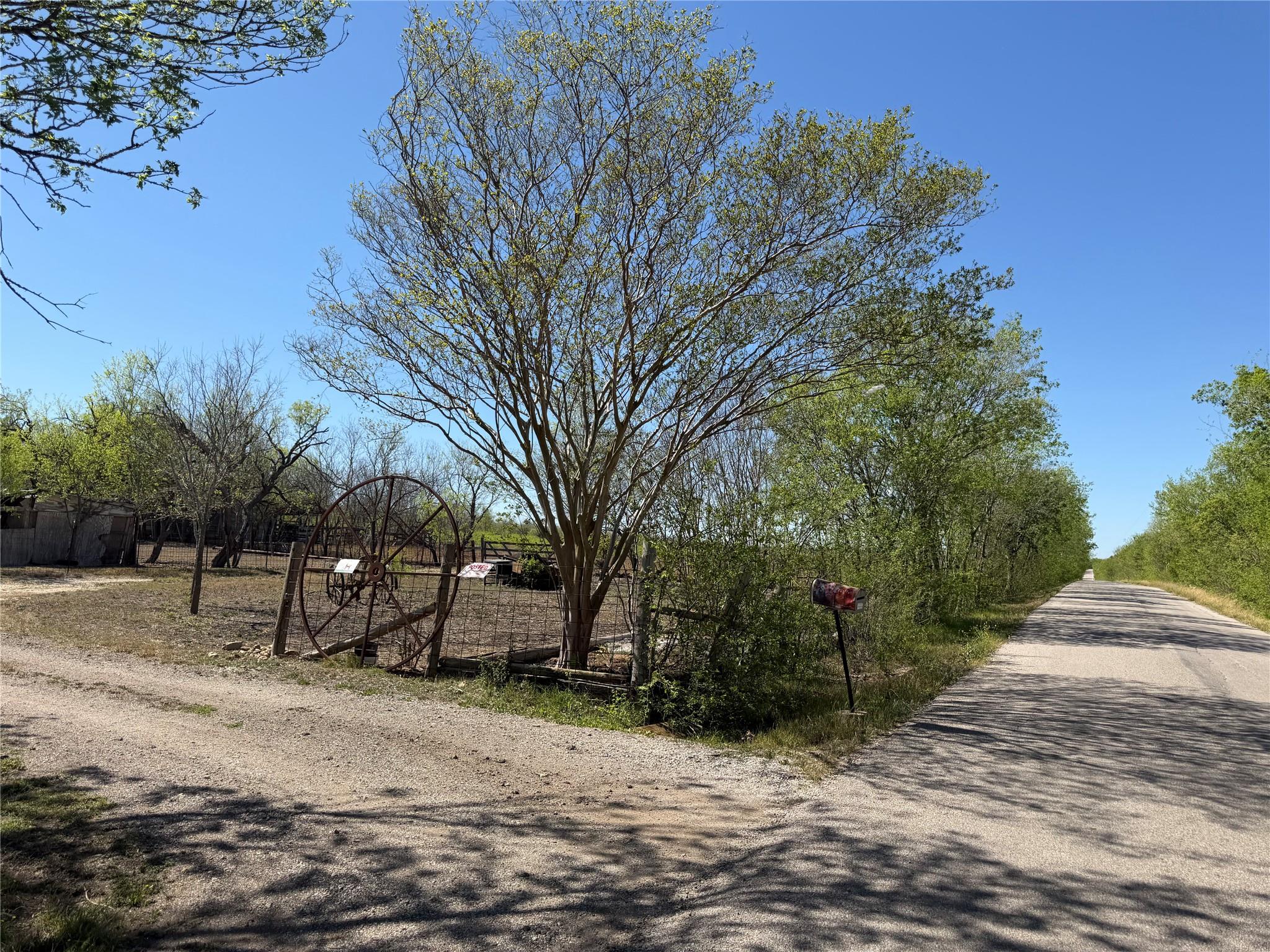 12129 Glass Road Buda TX 78610