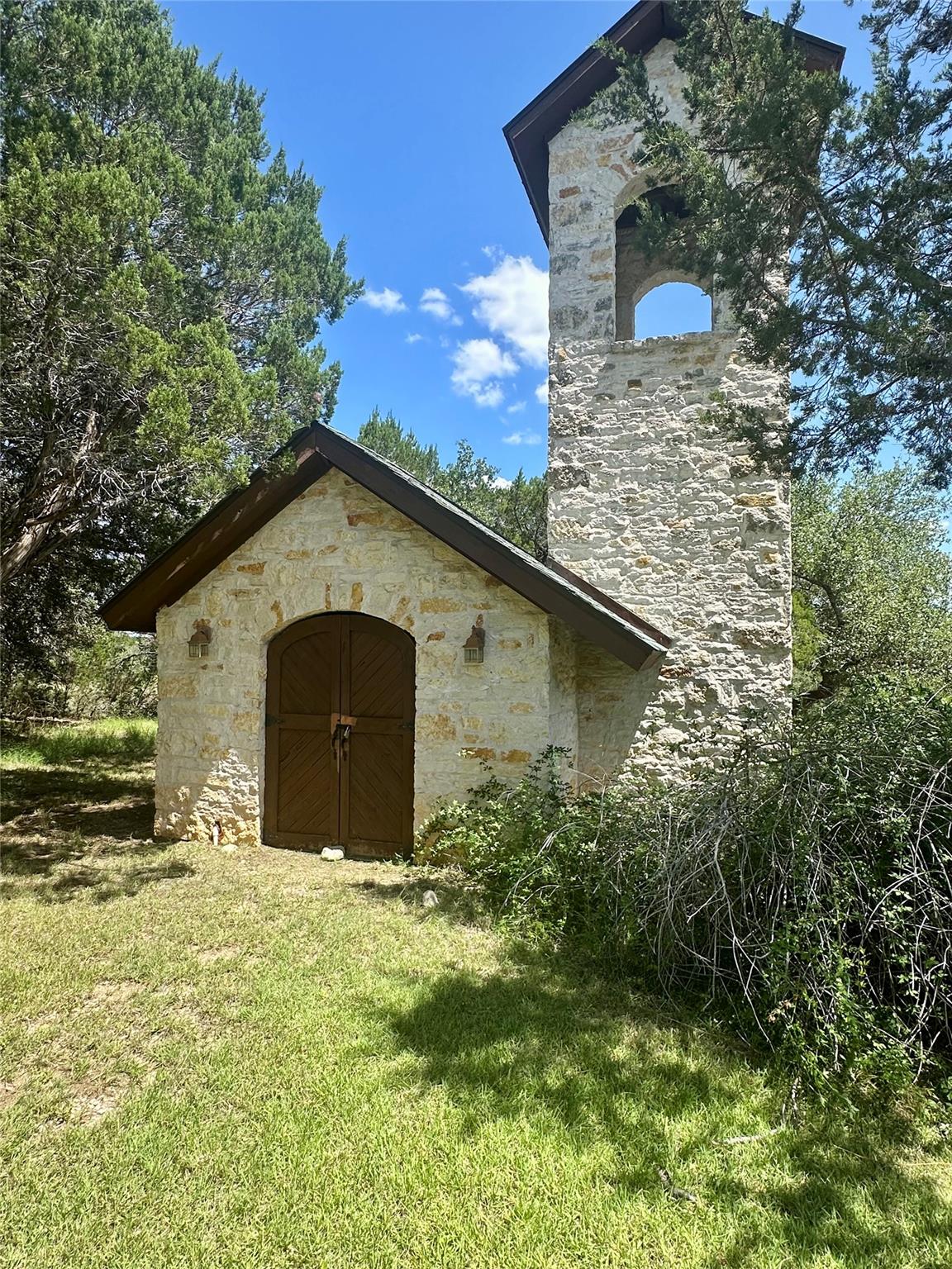 105 N Angel Light Drive Spicewood TX 78669