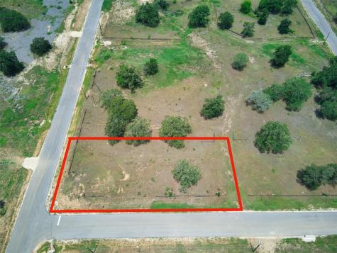 1067 Ferguson Loop Dale TX 78616