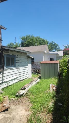 85 Navasota Street Austin TX 78702