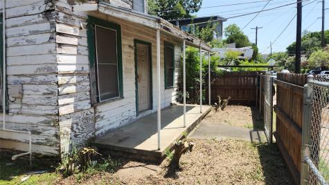 85 Navasota Street Austin TX 78702