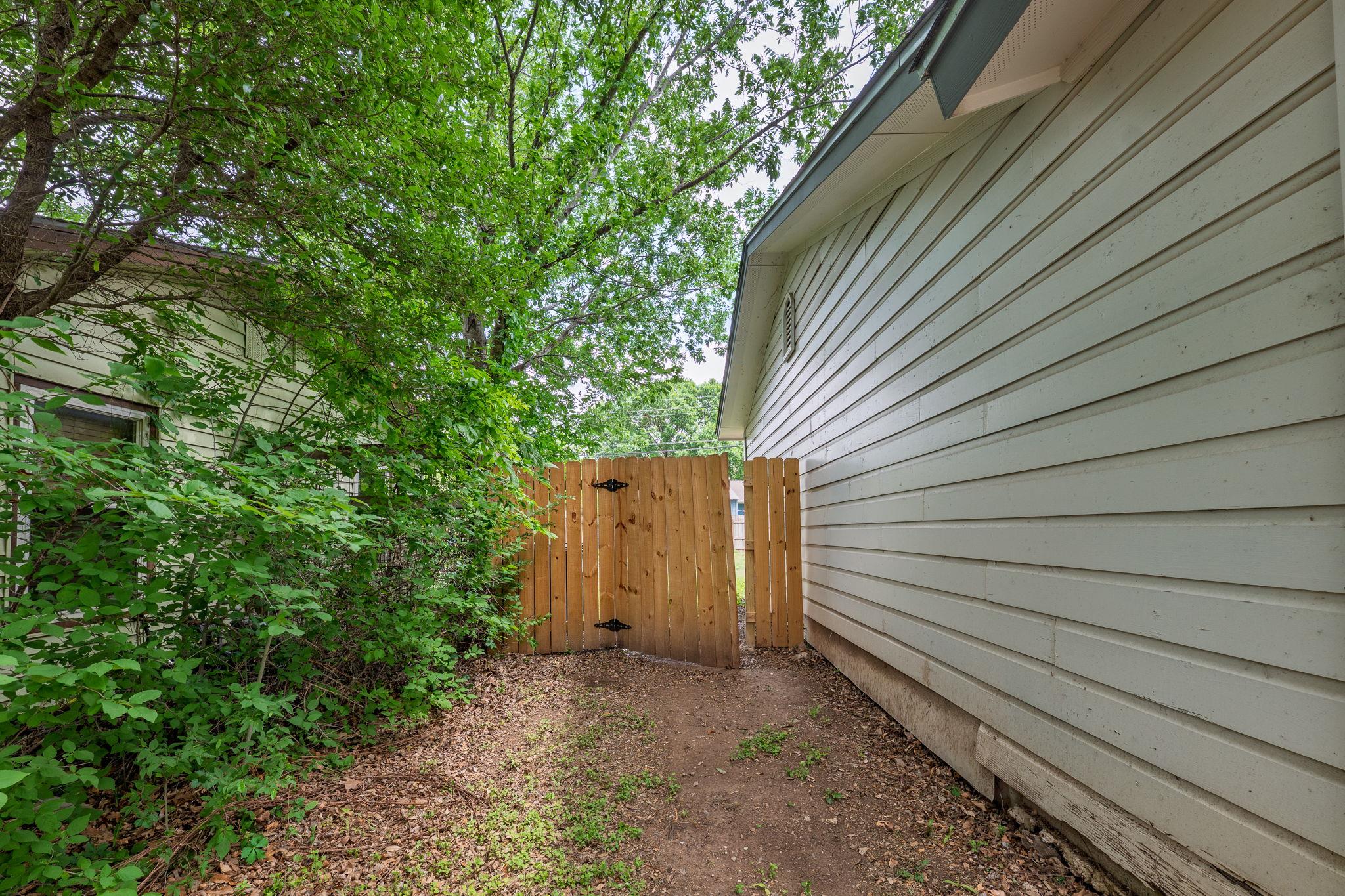 2613 Nottingham Lane Austin TX 78704