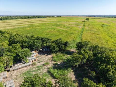 532 E Hillyard Road Troy TX 76579