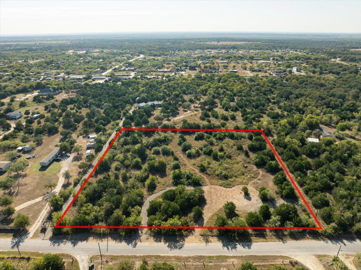 401 Spotted Horse Trail Dale TX 78616
