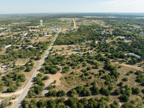 401 Spotted Horse Trail Dale TX 78616