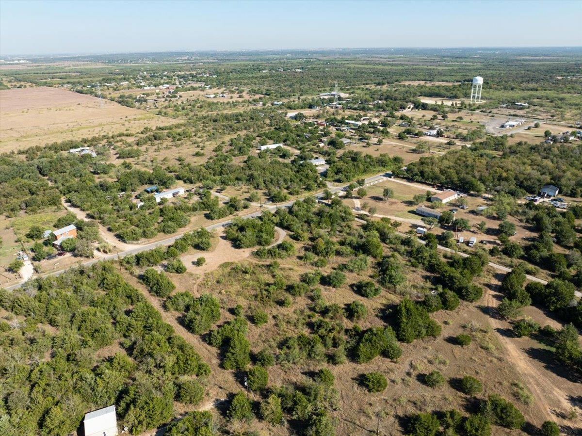 401 Spotted Horse Trail Dale TX 78616