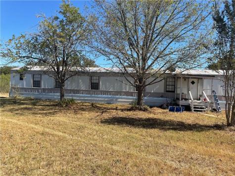 200 Hershal Lane Cedar Creek TX 78612