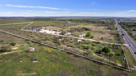 10745 N Camino Real Uhland TX 78640