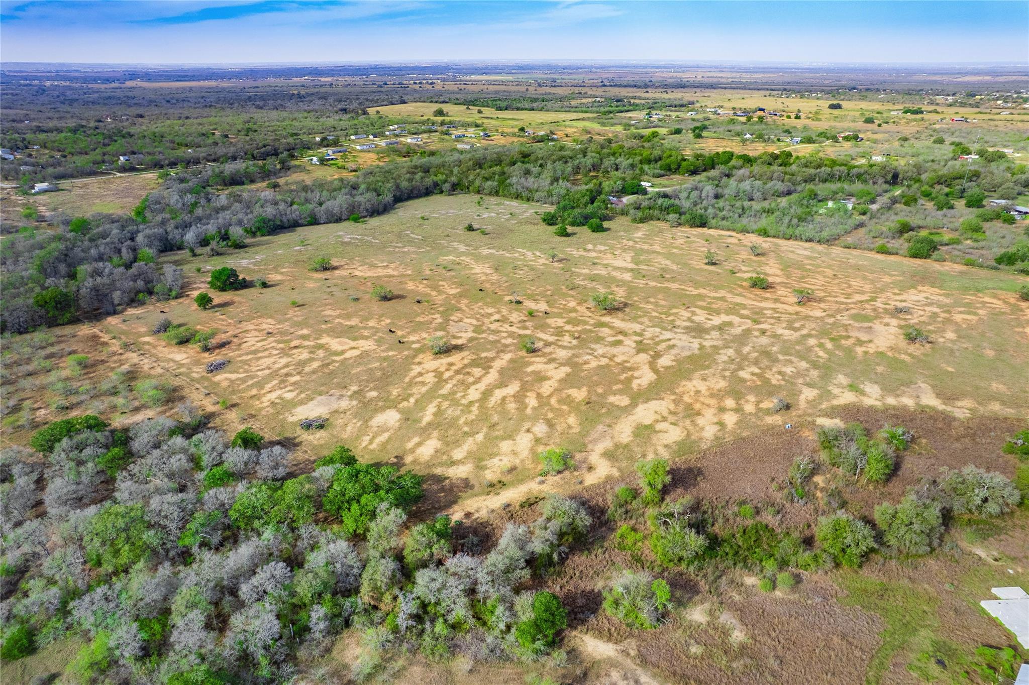1180 Bugtussle Lane Luling TX 78648