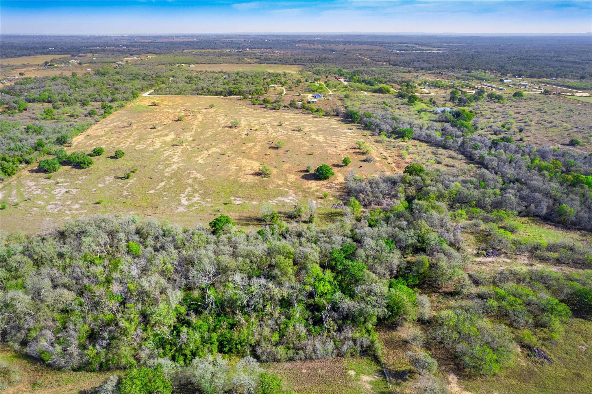 1180 Bugtussle Lane Luling TX 78648