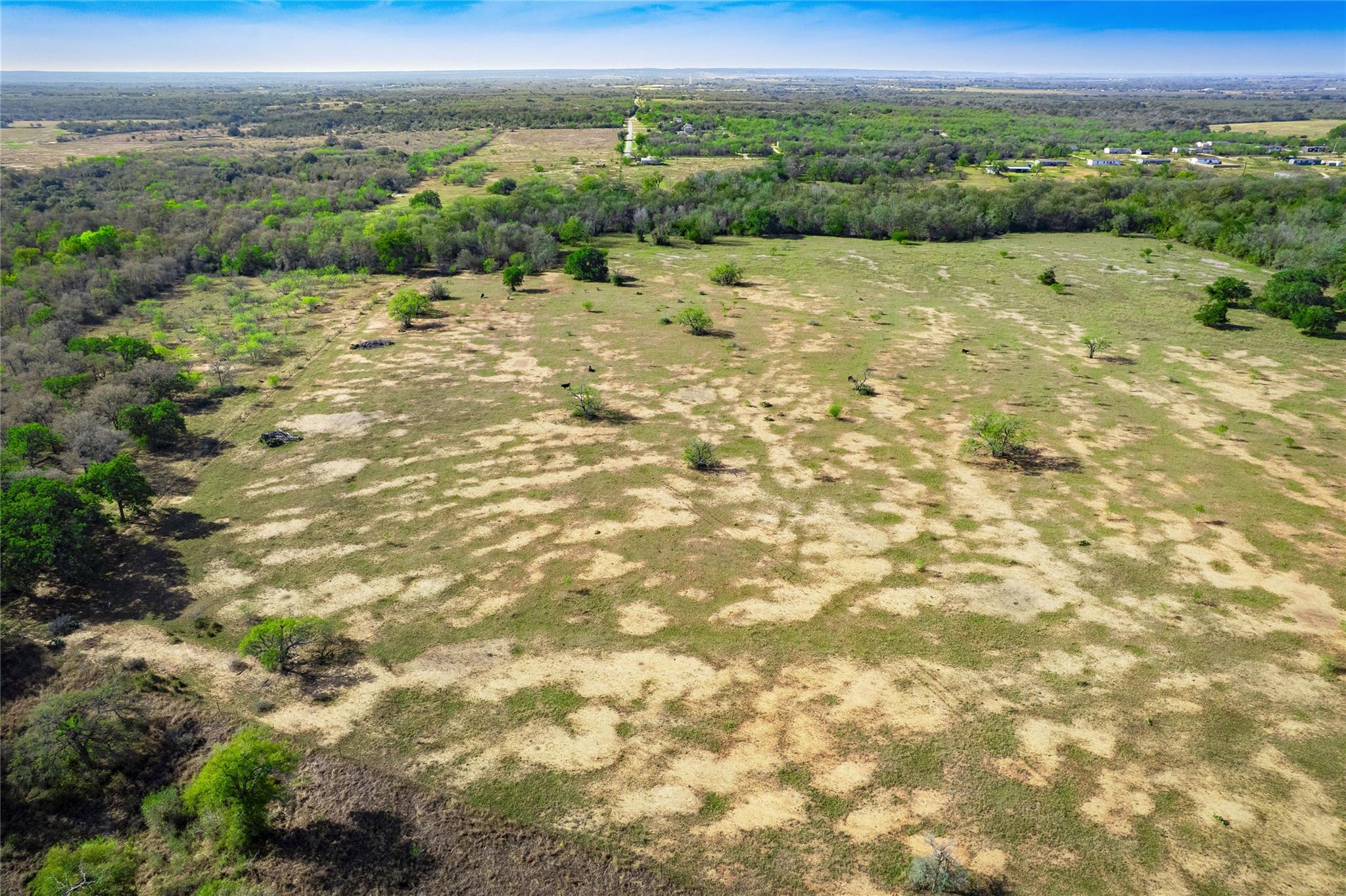 1180 Bugtussle Lane Luling TX 78648