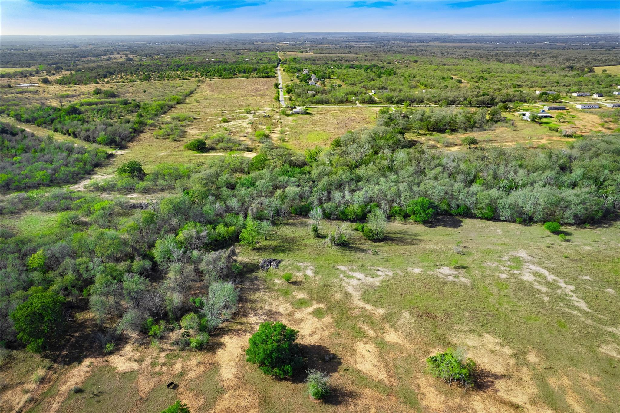 1180 Bugtussle Lane Luling TX 78648
