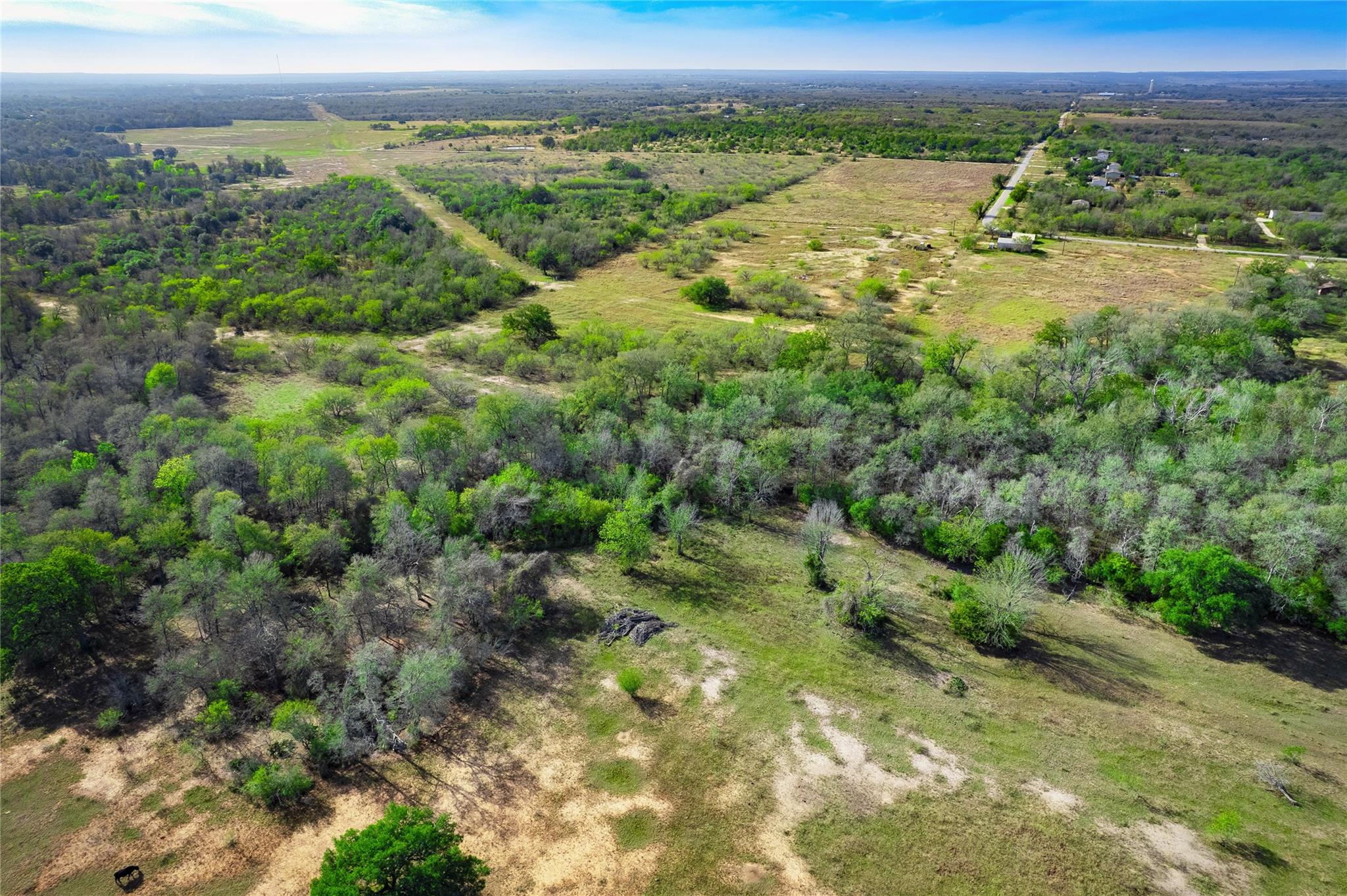 1180 Bugtussle Lane Luling TX 78648