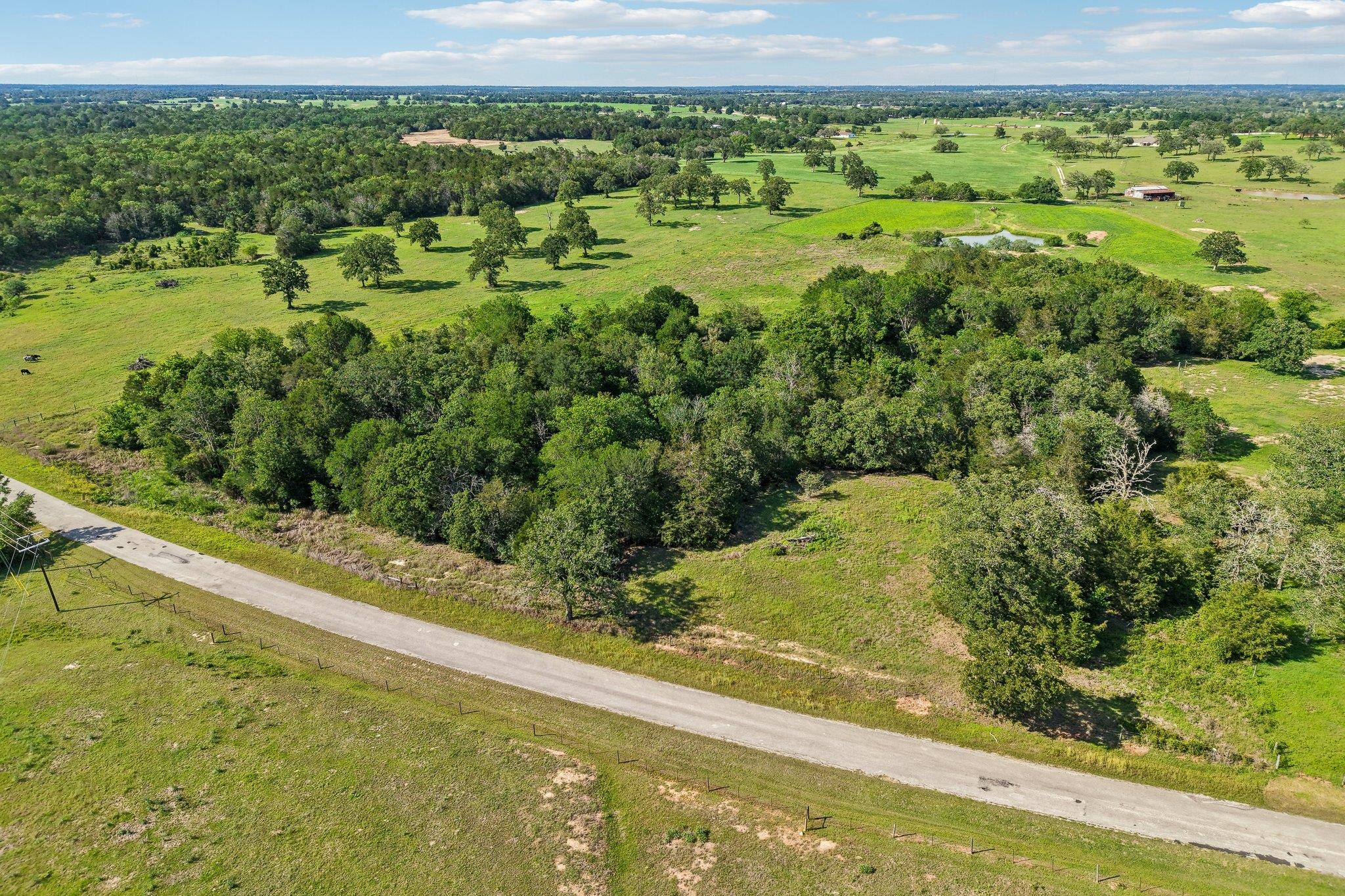 6 Acres County Road 211 Giddings TX 78942