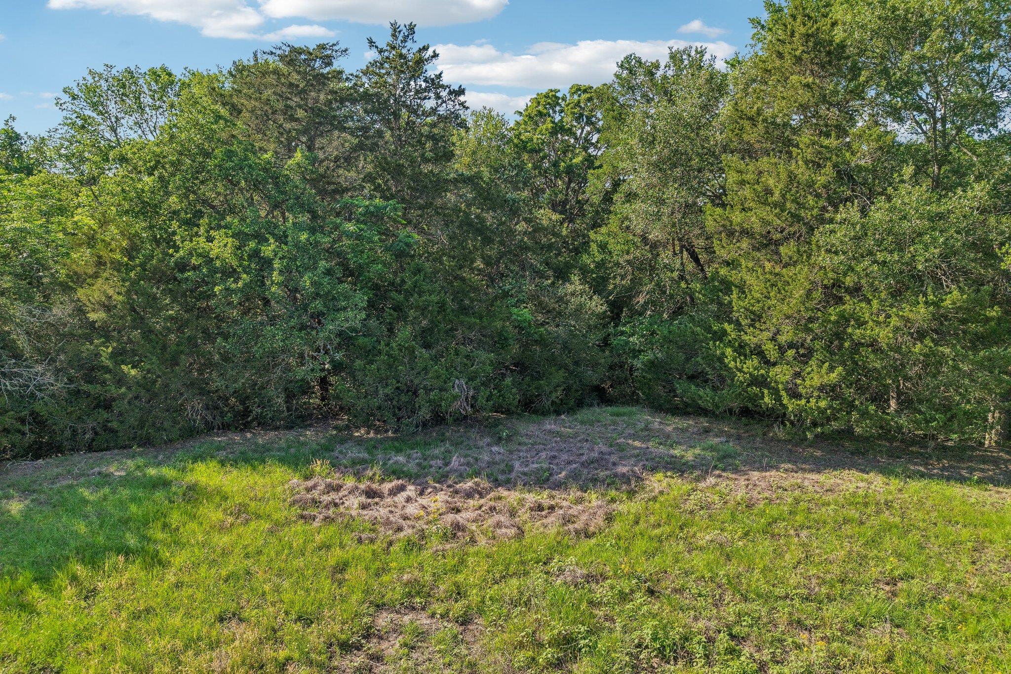 6 Acres County Road 211 Giddings TX 78942