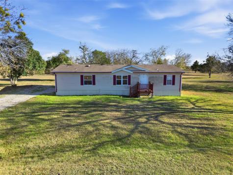 1123 Dunn Street Yoakum TX 77995