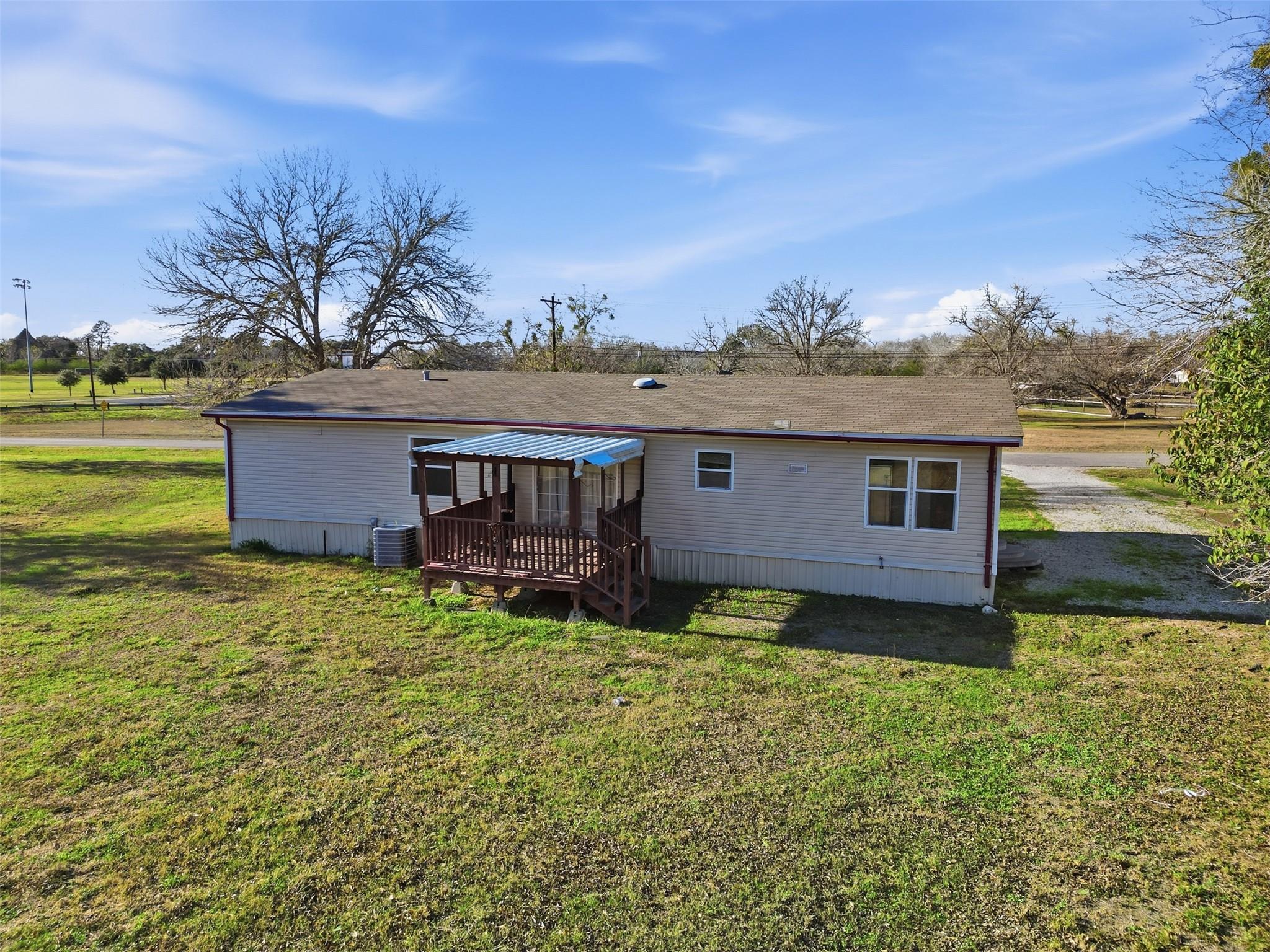 1123 Dunn Street Yoakum TX 77995