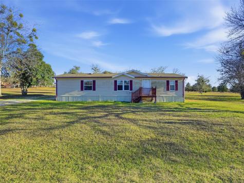 1123 Dunn Street Yoakum TX 77995