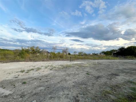 390 Engelke Road Niederwald TX 78640