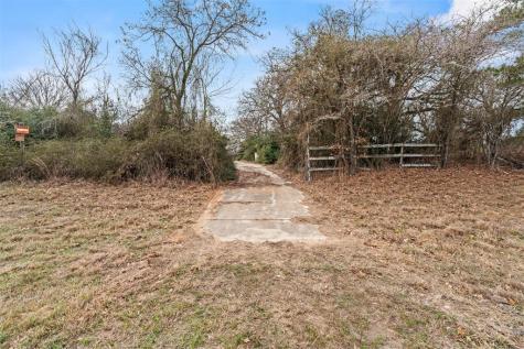 11423 Us Highway 77 Lexington TX 78947