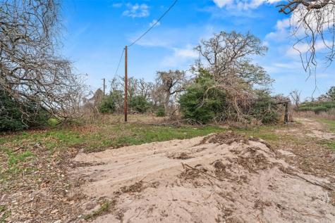 11423 Us Highway 77 Lexington TX 78947